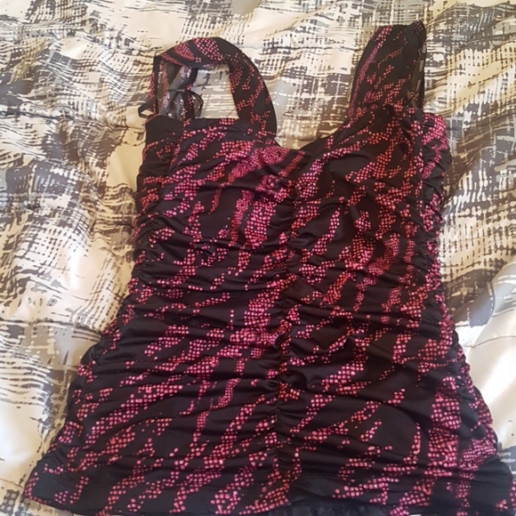 Top - Picture 2 of 4